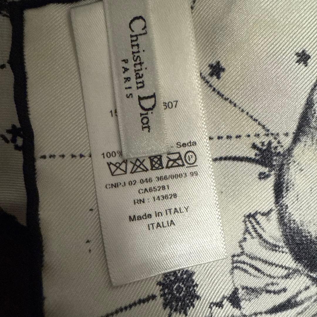 a*n様 Christian Dior シルクスカーフ モチーフ12星座