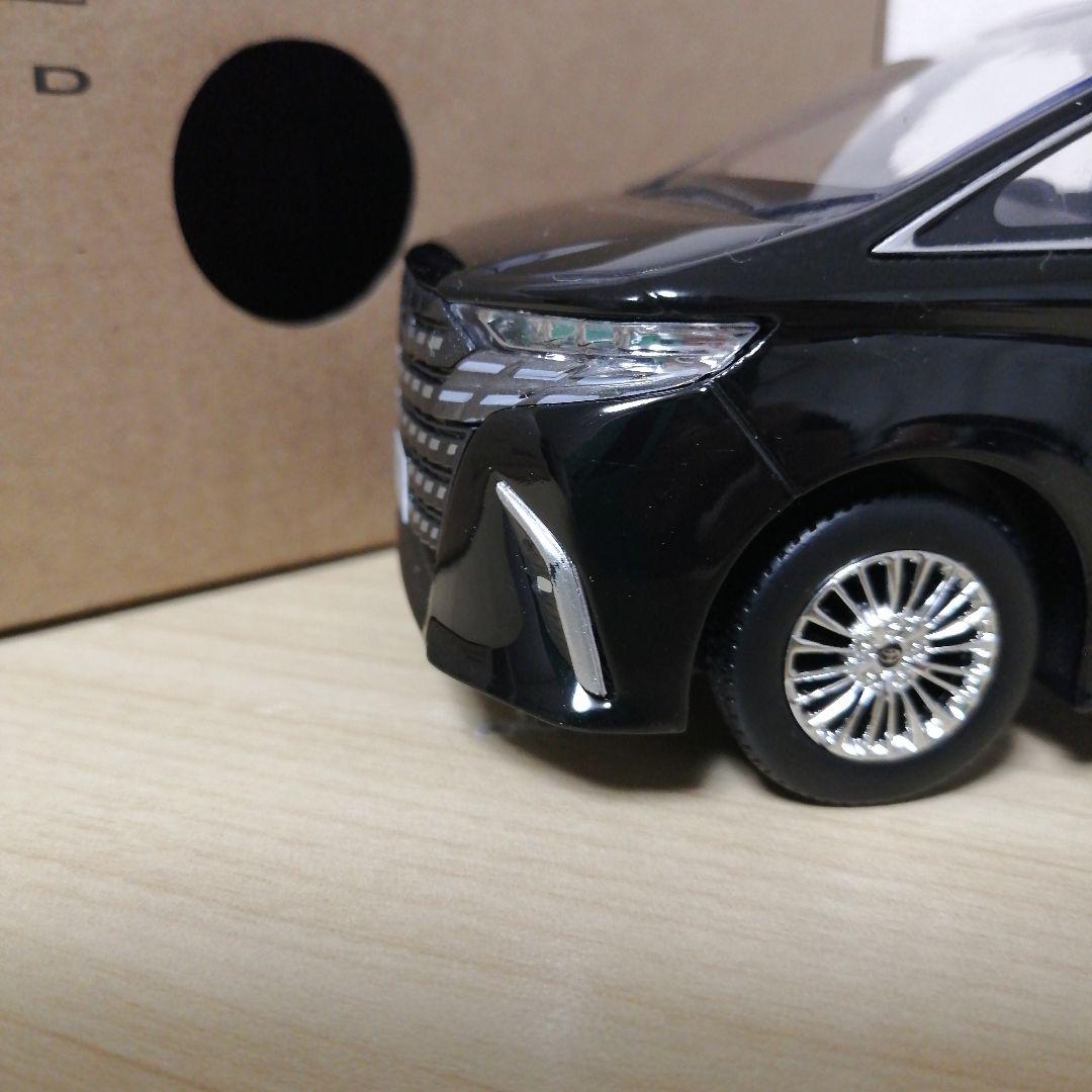 ガ*ブ様 トヨタ アルファード カラーサンプルミニカー 非売品