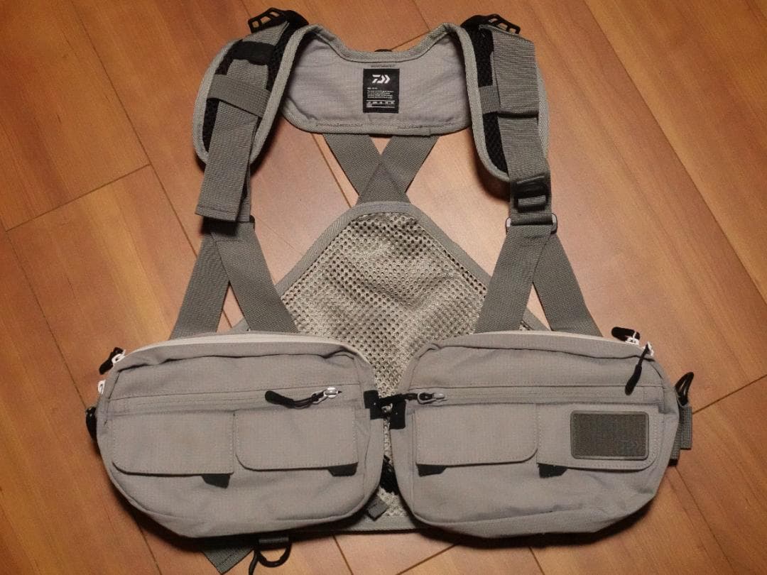 ダイワ　フィッシングベスト　DV-3522 　ミラージュグレーF中古