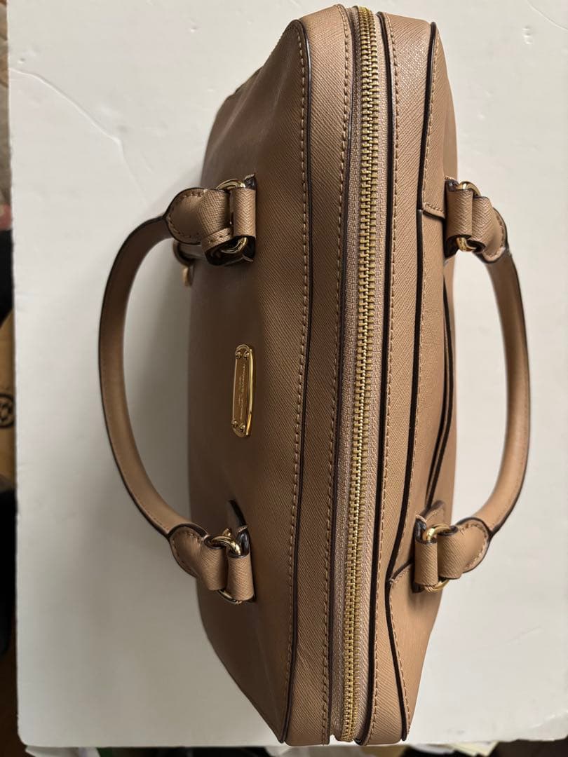 ☆極美品‼️特価‼️Michael Kors ベージュ ハンドバッグ