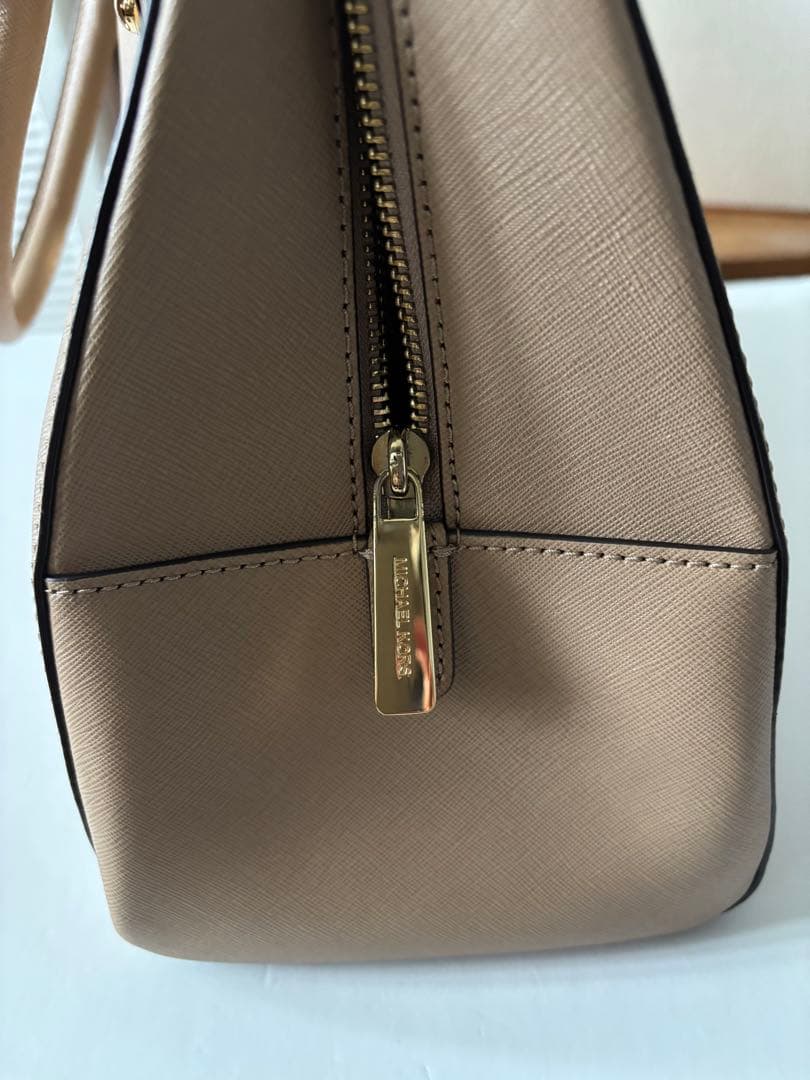 ☆極美品‼️特価‼️Michael Kors ベージュ ハンドバッグ