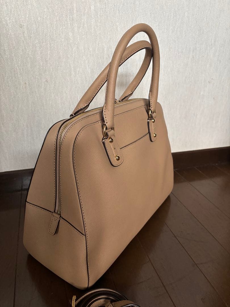 ☆極美品‼️特価‼️Michael Kors ベージュ ハンドバッグ