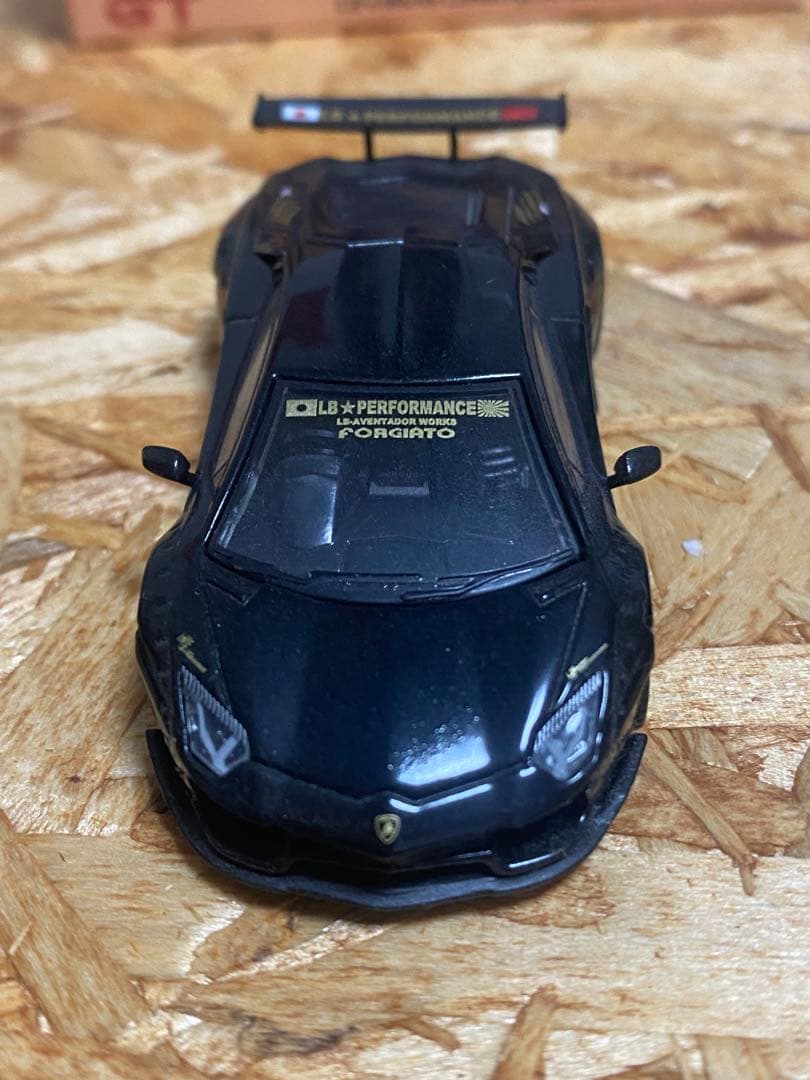 ミニカー Liberty Walk Mini GT Aventador
