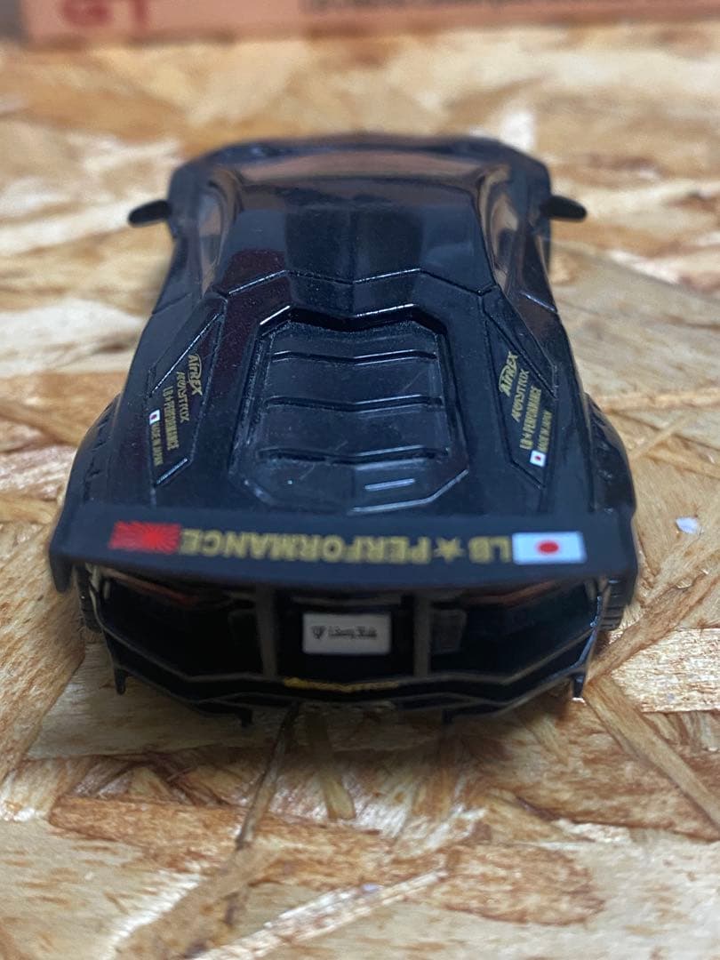 ミニカー Liberty Walk Mini GT Aventador