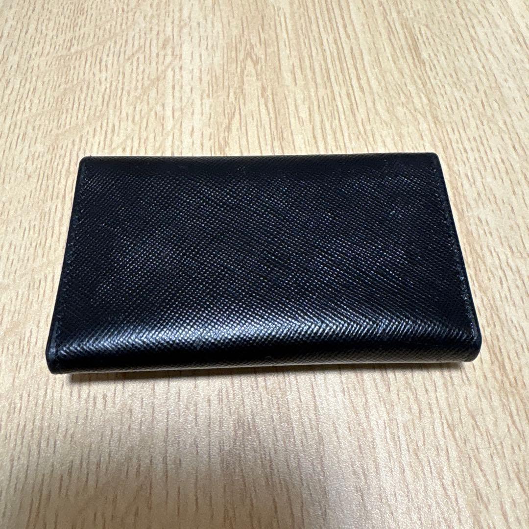 PRADA ブラック サフィアーノレザー キーケース
