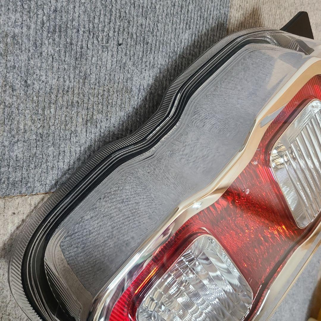 【美品】【スズキ ハスラー MR52S】テールランプ左側