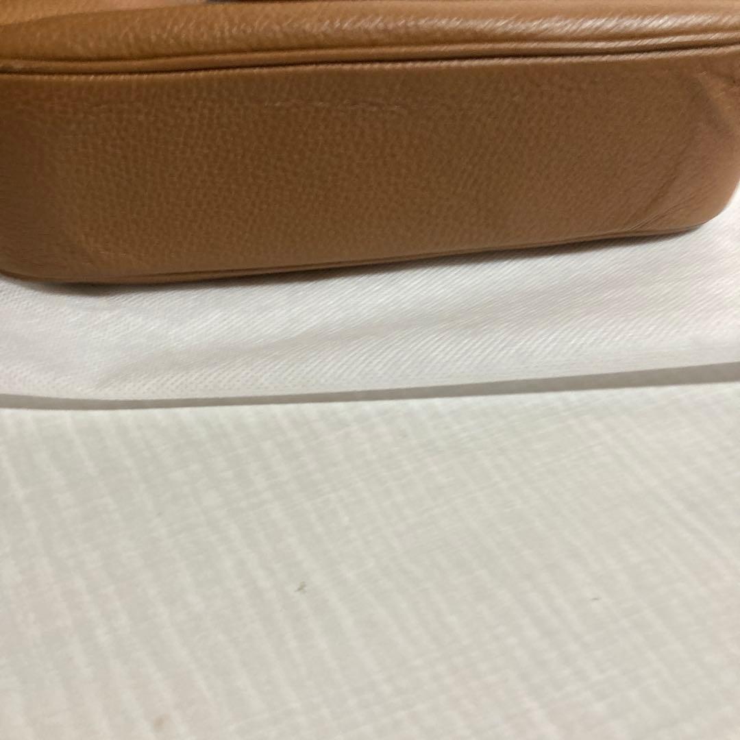 美品‼️coachレザーショルダーバック　ベージュ