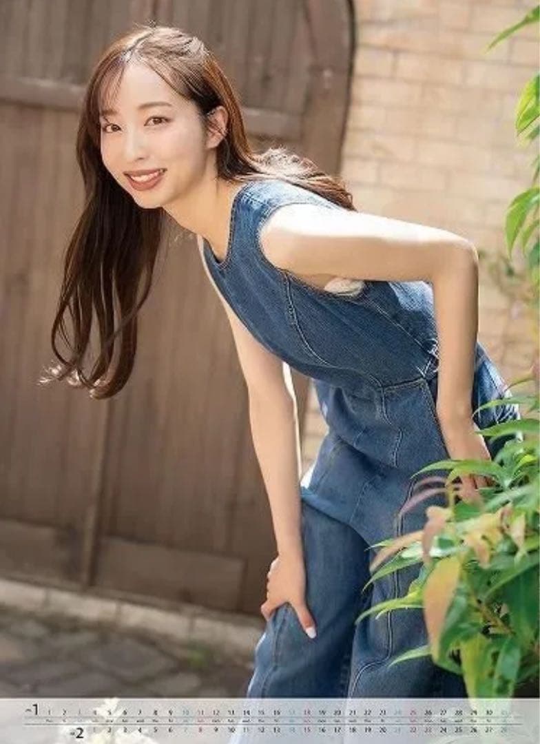 林佑香　直筆サイン入り2026年壁掛けカレンダー新品送料込み定形外郵便発送