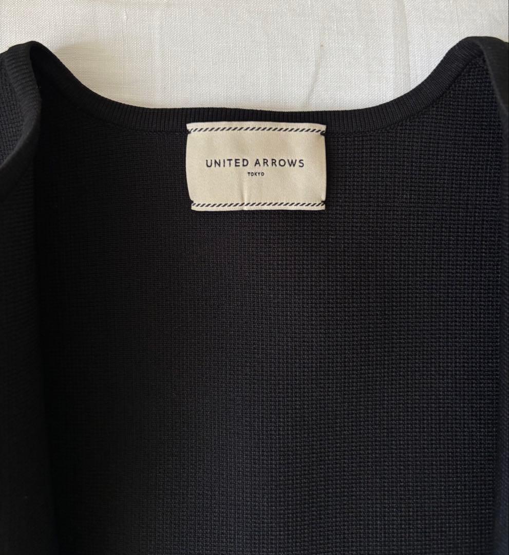 UNITED ARROWS フリル ニットベスト　黒