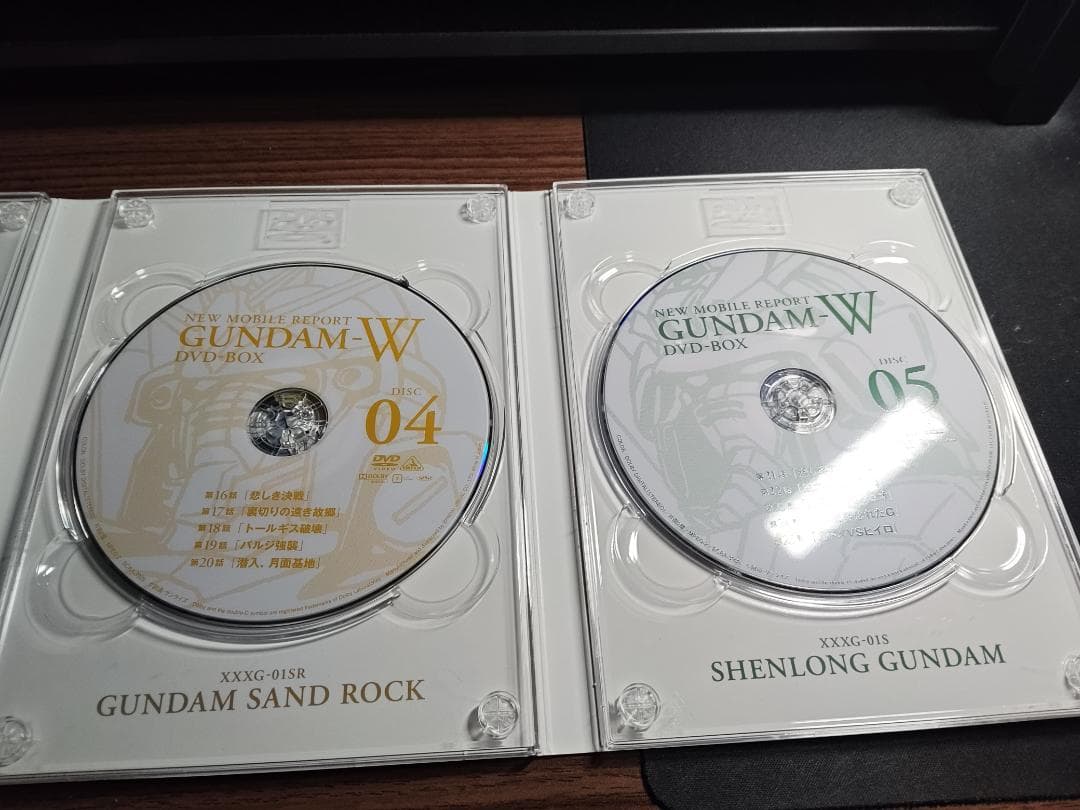 G-SELECTION ガンダムW DVD-BOX 【初回限定品】
