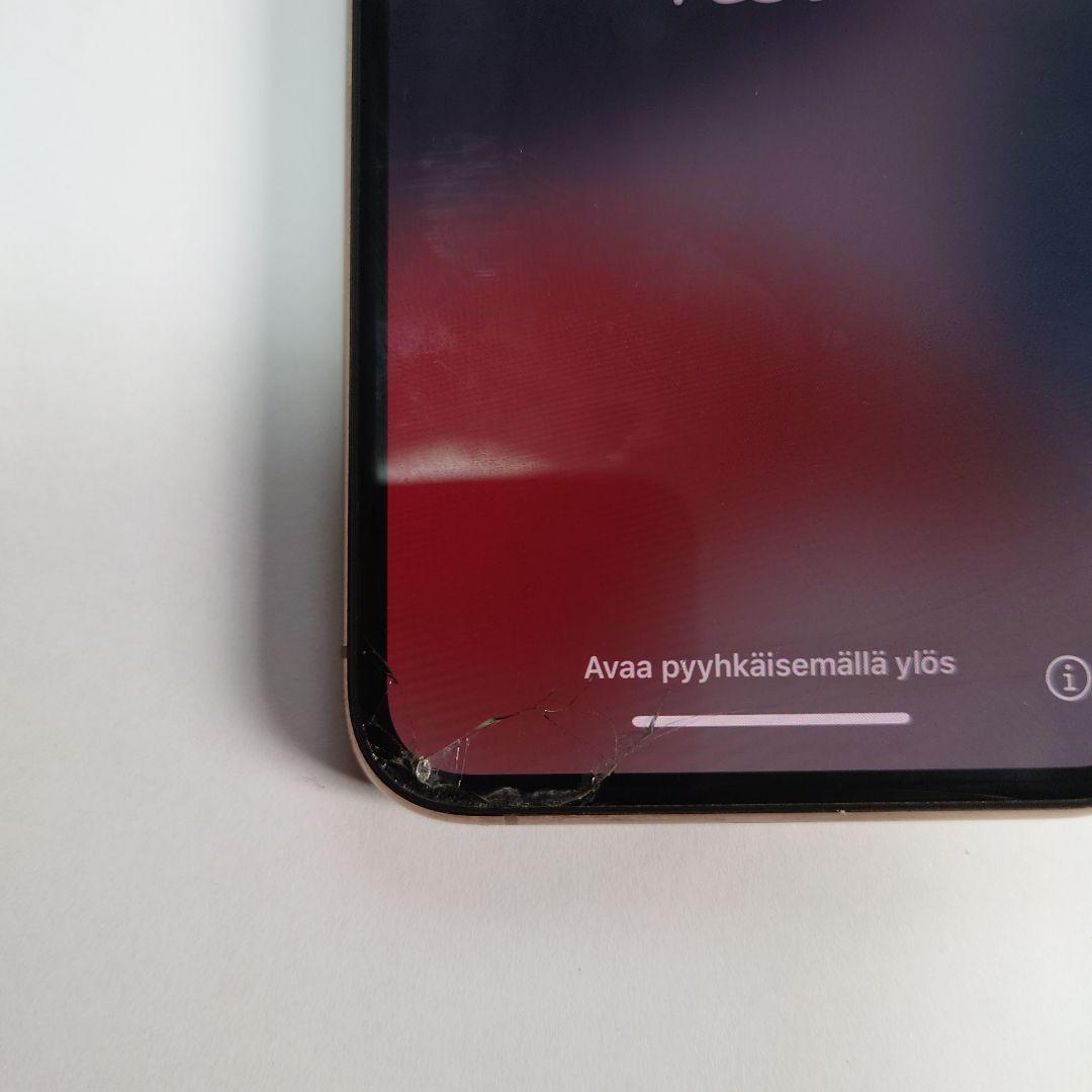 iPhone11pro　256GB
