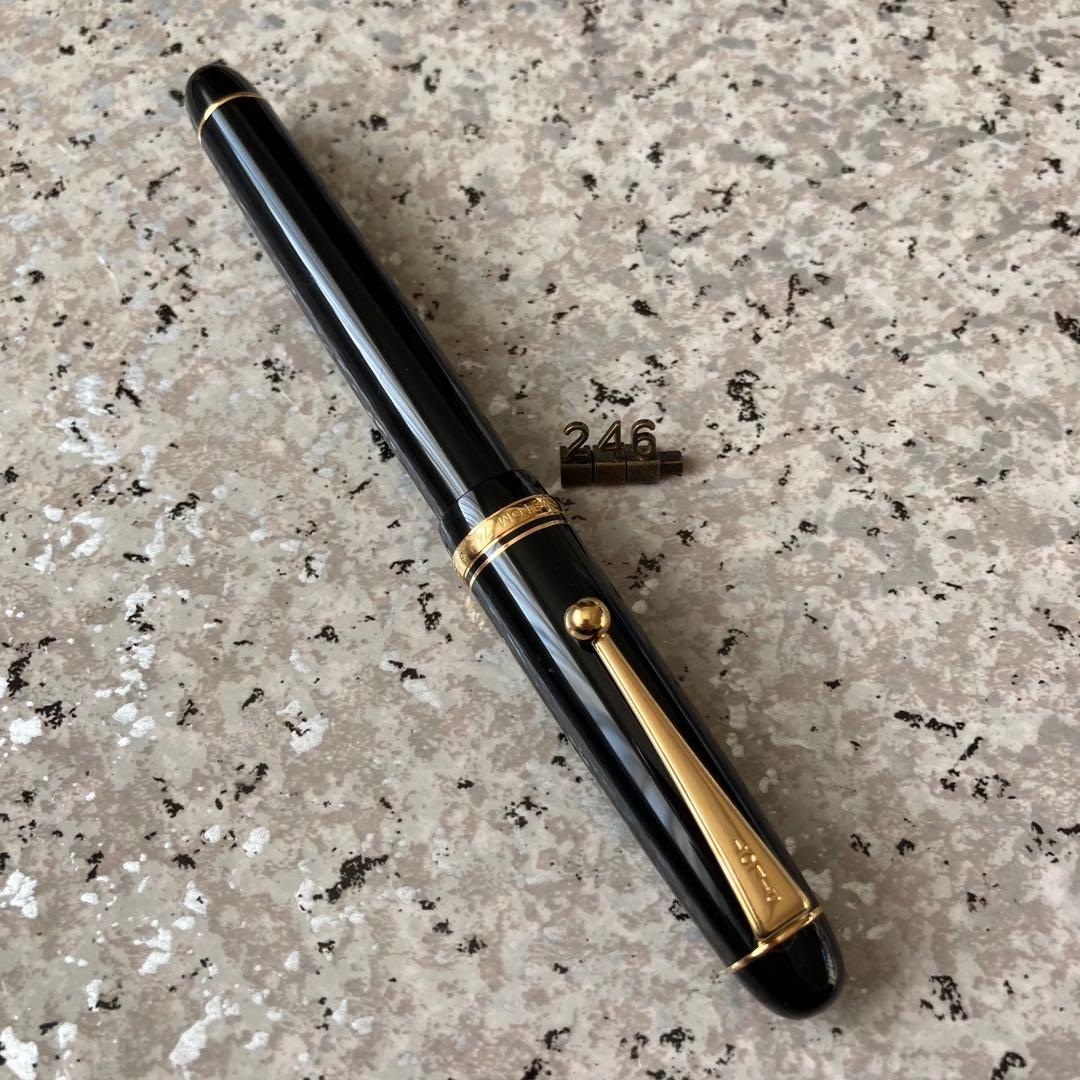 #246 オーバーホール済み 万年筆 PILOT CUSTOM 74 14k