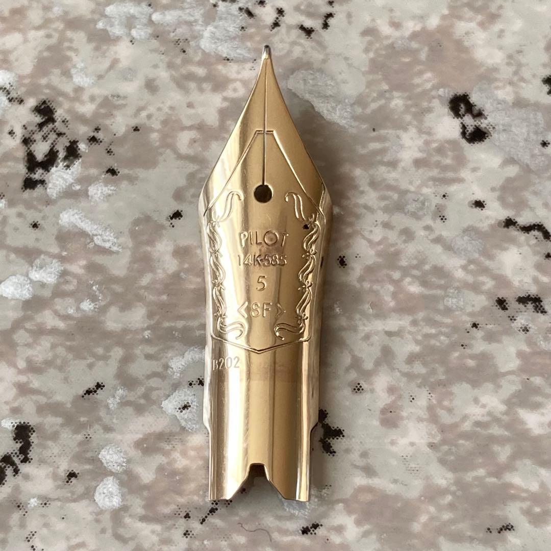 #246 オーバーホール済み 万年筆 PILOT CUSTOM 74 14k