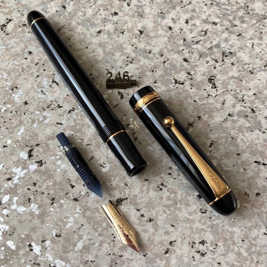 #246 オーバーホール済み 万年筆 PILOT CUSTOM 74 14k