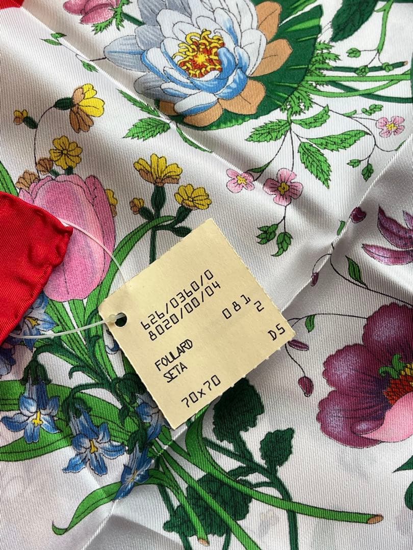 【新品未使用】GUCCIスカーフ ホワイト×レッド　フローラ柄　シルク100%