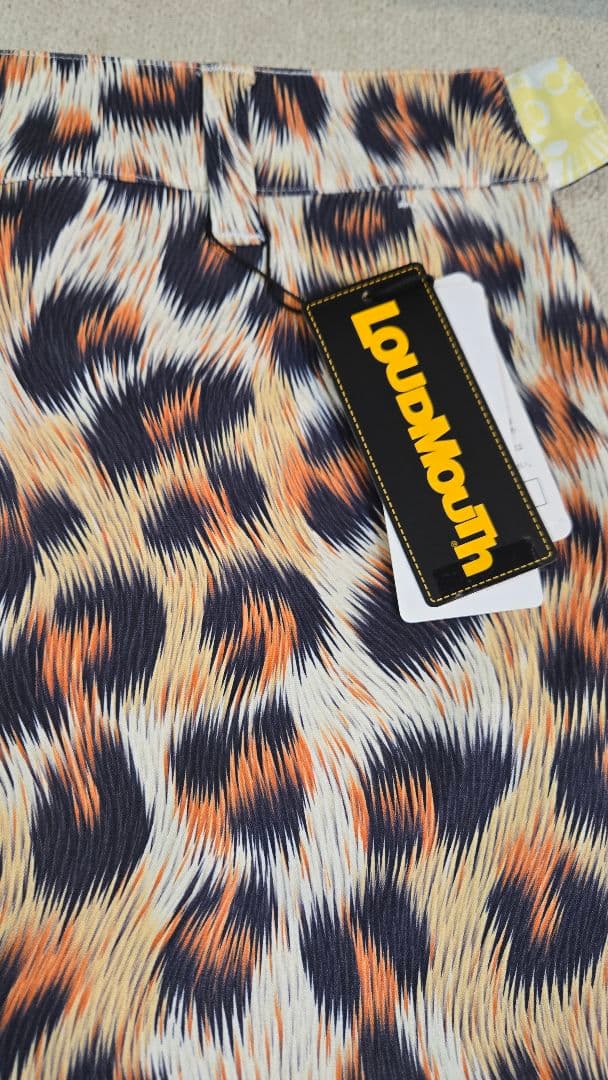 Loudmouth ヒョウ柄 ゴルフスカート バイザーのおまけつき
