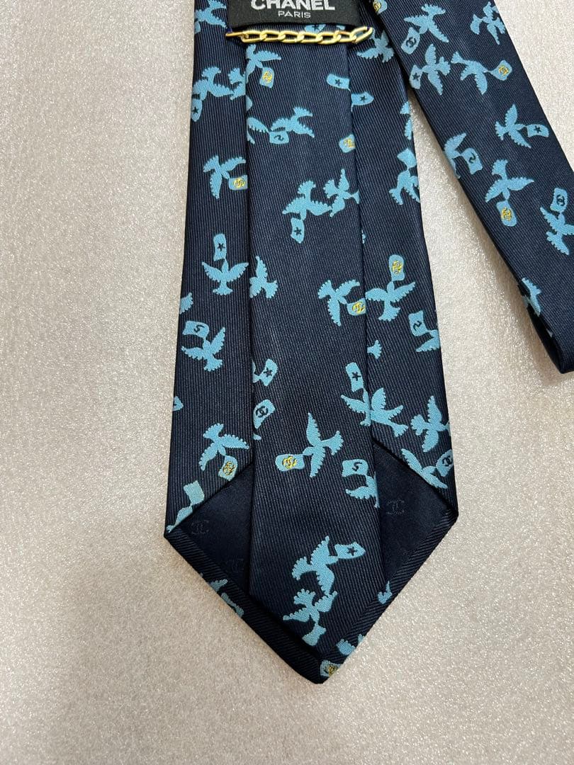 美品✨CHANEL シャネル ネクタイ チェーン付 ココマーク 動物柄 鳥 小紋