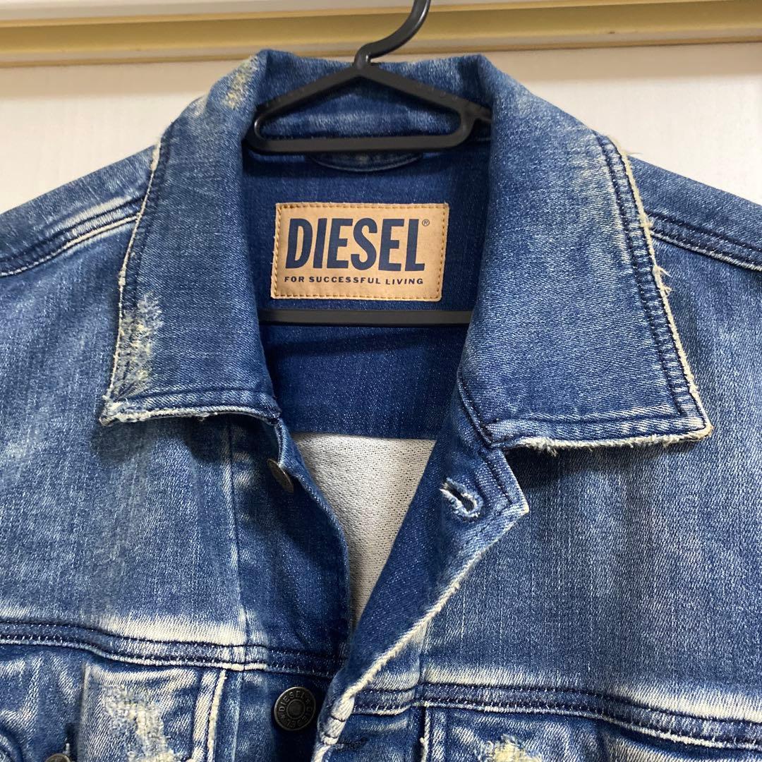DIESEL ブルーデニムジャケットSサイズ