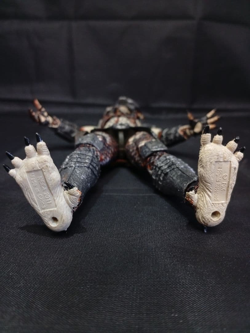 NECA ボアプレデター 箱無し