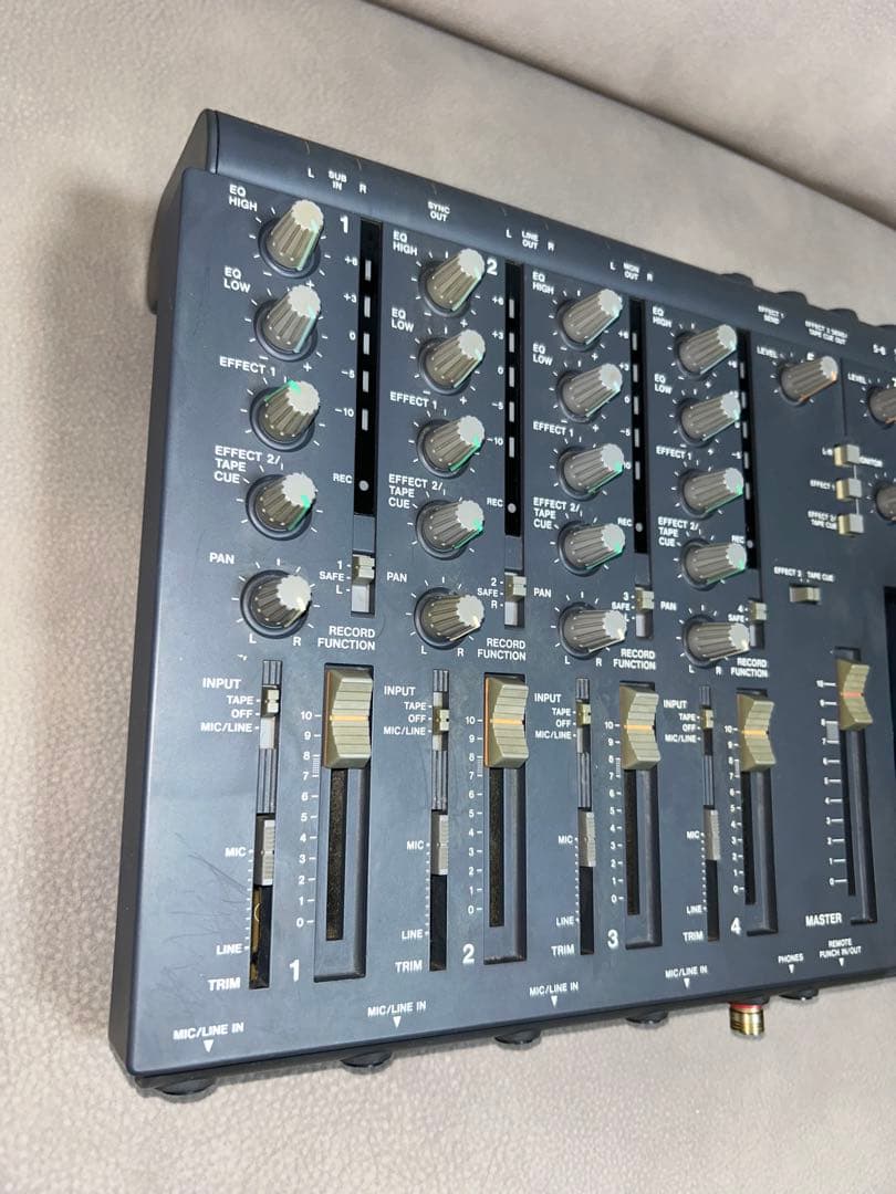 TASCAM PORTASTUDIO 414 マルチトラックレコーダー