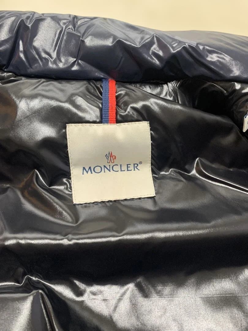 MONCLER ネイビー ダウンベスト　希少デカロゴ