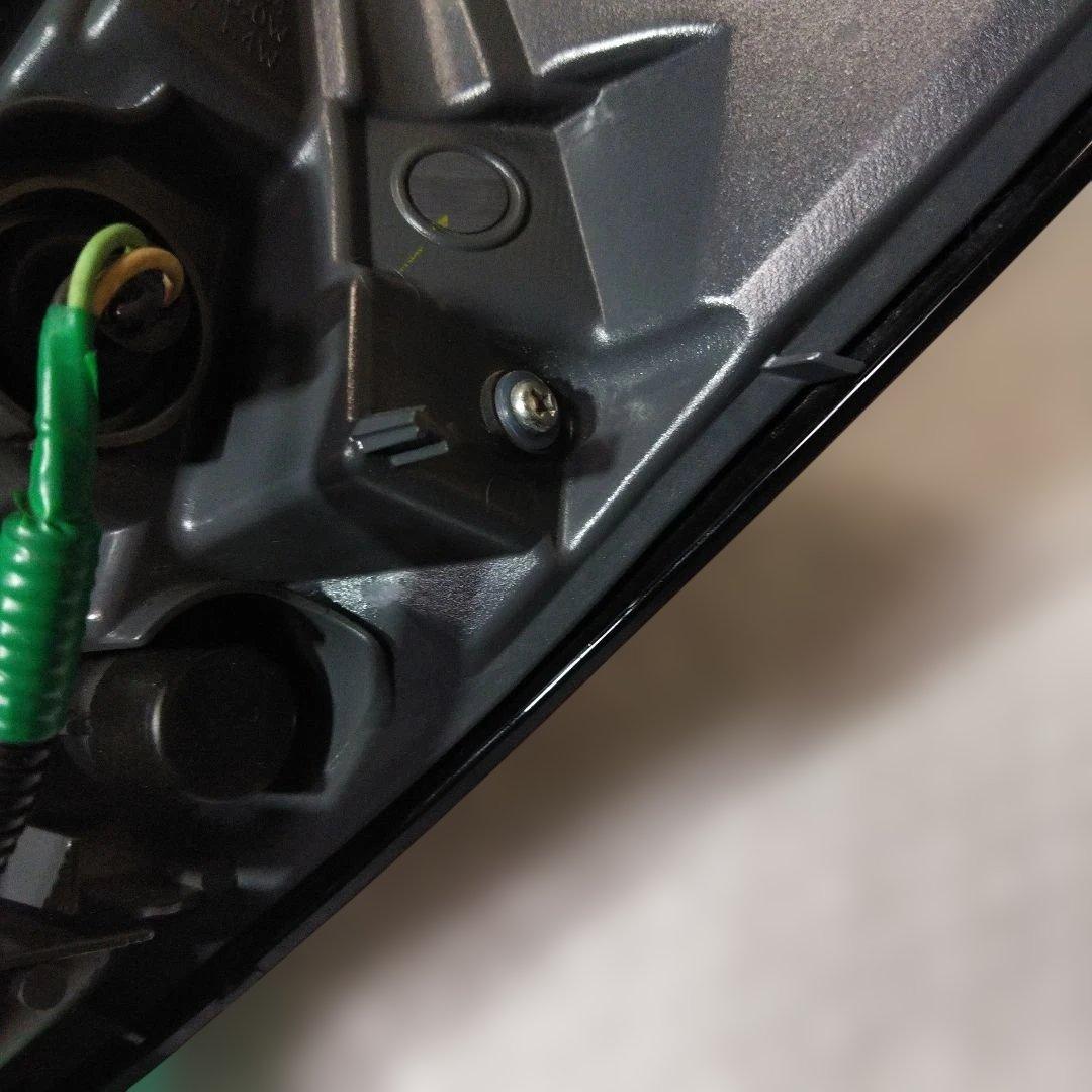 ホンダヴェゼルRU3 4 後期 左テールランプ LED 220-6228PJ5