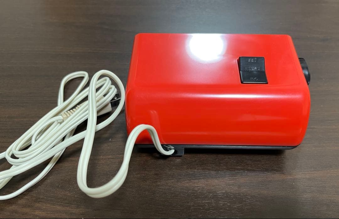 シチズン デジタル電気時計 パタパタ時計　ハイリーフ　カーチス　￼￼赤