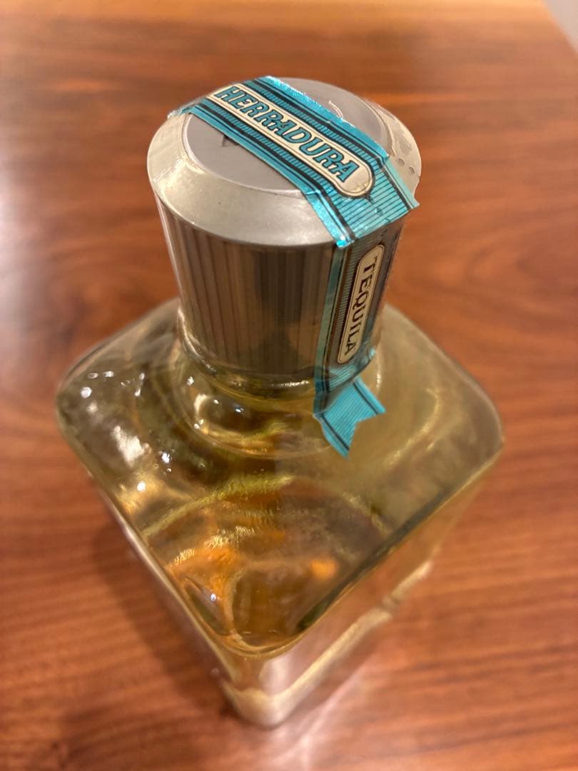 旧ラベル　HERRADURA シルバー テキーラ 750ml