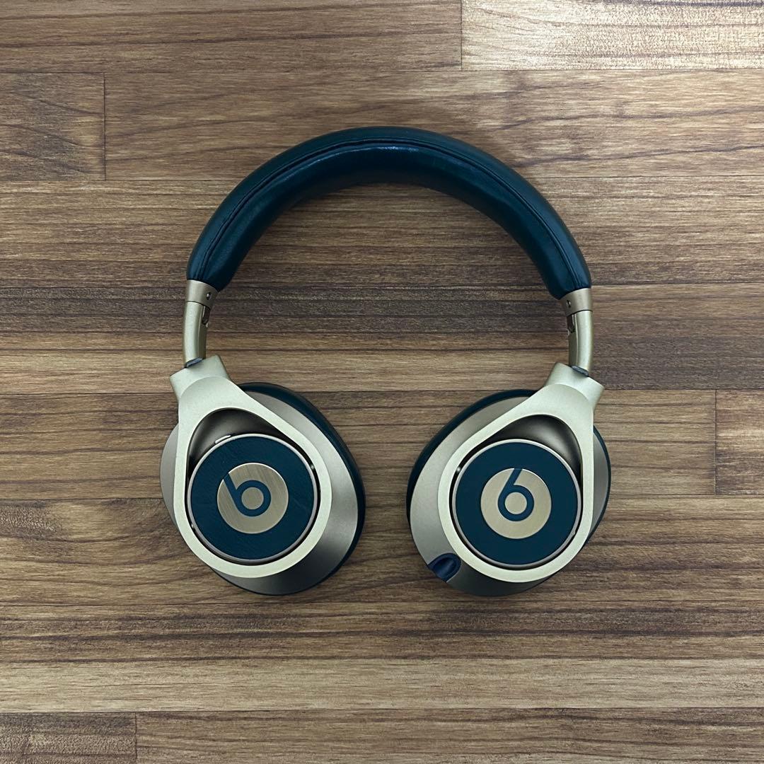 【激レア】beats Executive AUDEMARS PIGUET