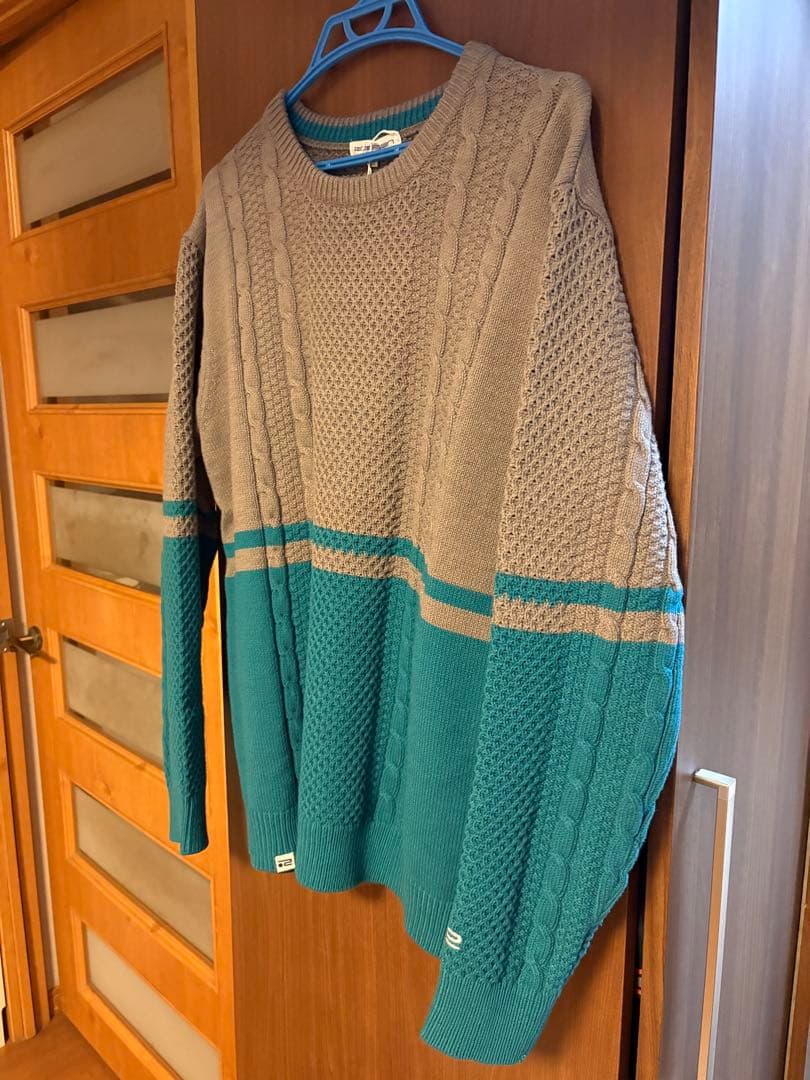 【新品・1万円引き】ROSSEN ケーブルニットセーター　定価18,700円