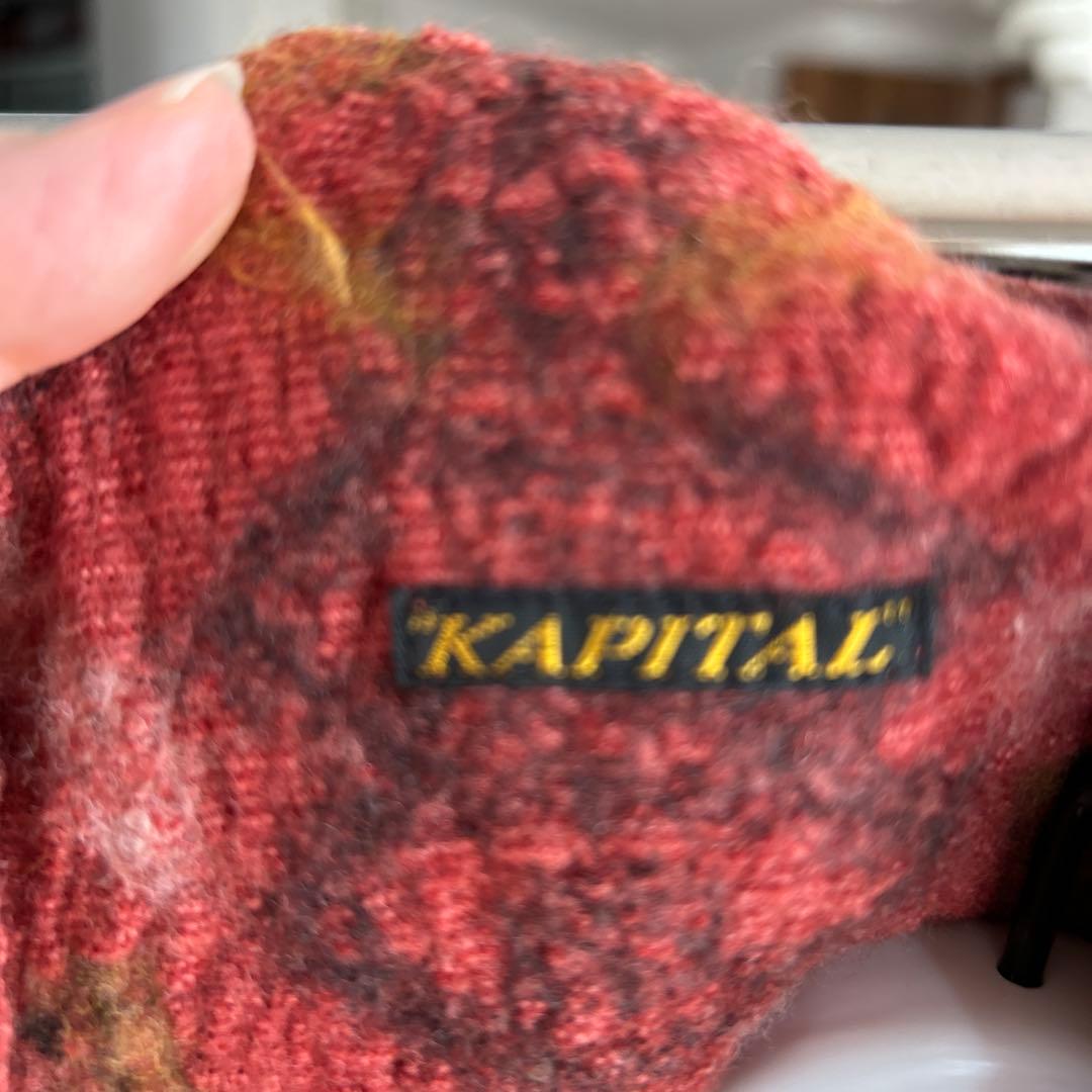 KAPITAL 幾何学模様の赤系ポンチョ
