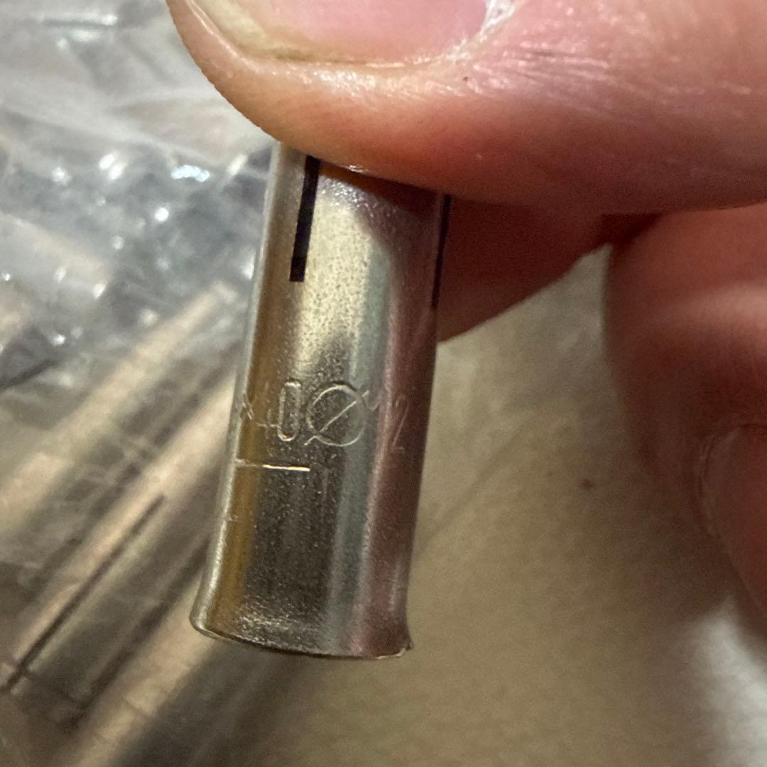 ヒルティーHKD－ＳＲ　3分ステンレス3/8x40ミリ35本❗️かなりお得ですよ‼️