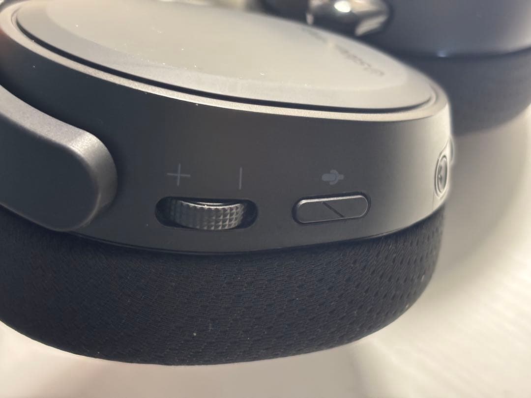 ヘッドホン SteelSeries Arctis 9 Wireless
