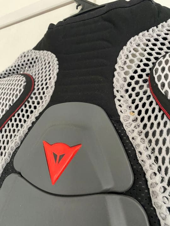 背面プロテクター　Mメンズ　競技スキー、バイク