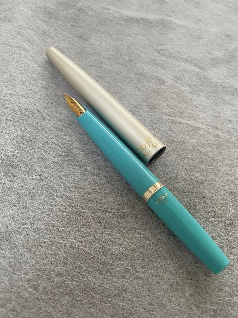 PILOT ターコイズ 万年筆 キャップ式