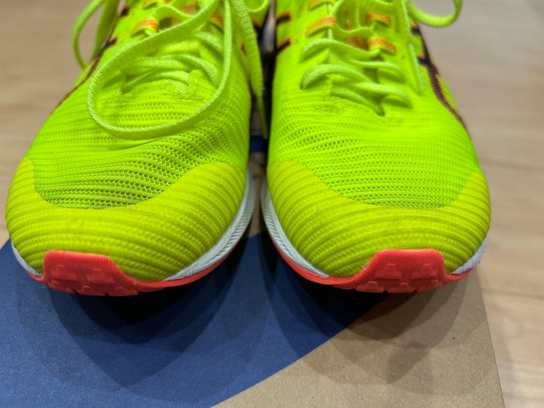 美品　アシックス　ハイパーレーサー23.5センチ