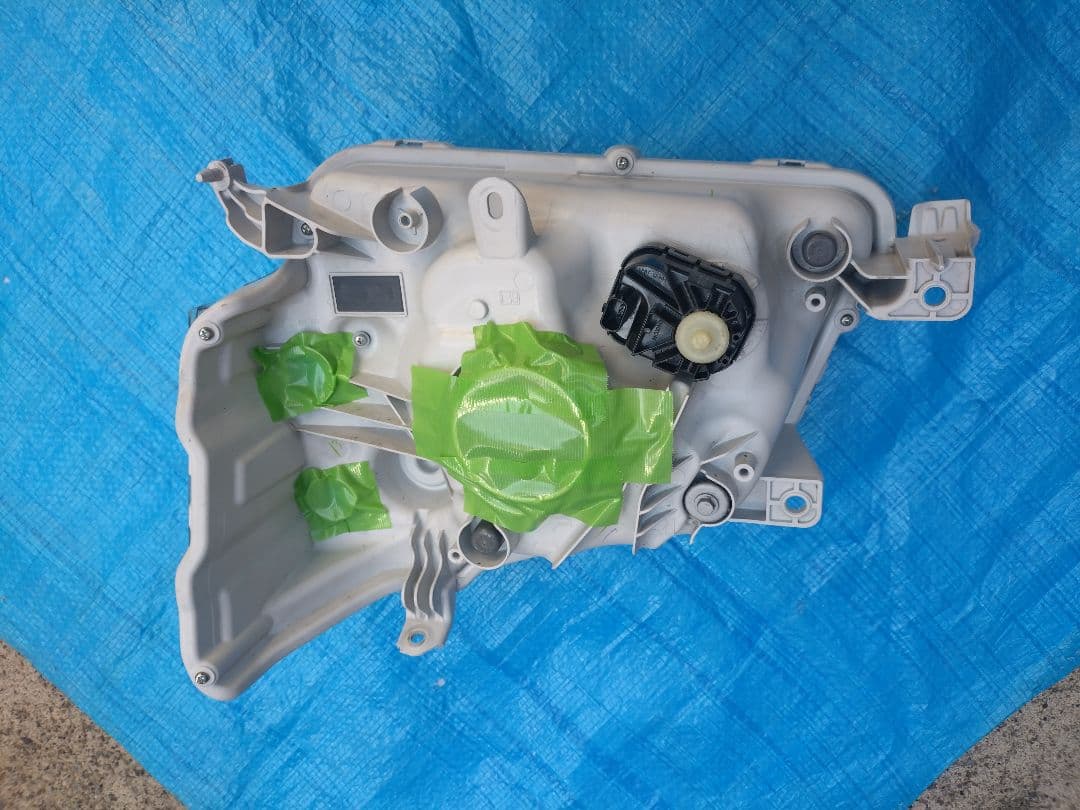 ダイハツ ハイゼットカーゴS321V 右ヘッドライト欠損無し