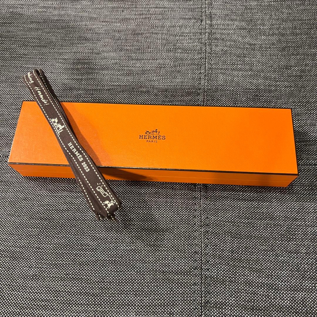 エ*ル様 美品HERMES エルメス シェーヌダンクル 空箱 空き箱 ギフトボッ
