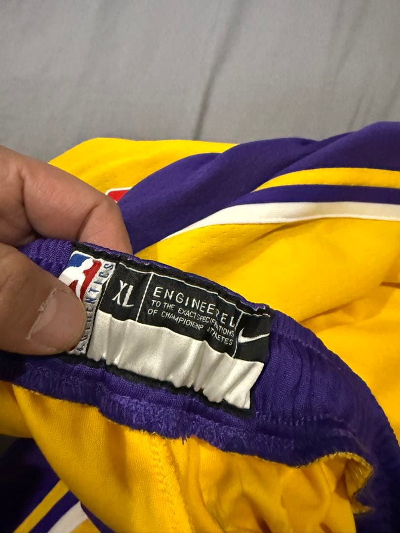 NIKE NBA レイカーズ バスケショーツ　キッズ　XL LAKERS パンツ