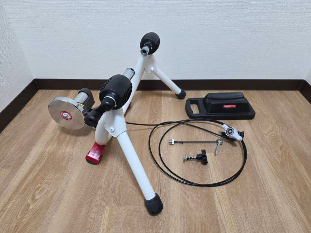 MINOURA ミノウラ LR241 ミニベロ用ローラー、前輪台付