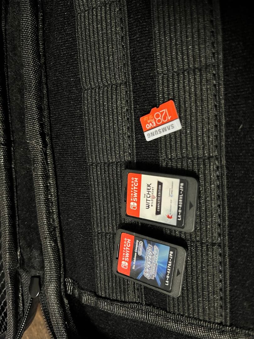 ニンテンドーSwitch本体　ケース　ソフト付き