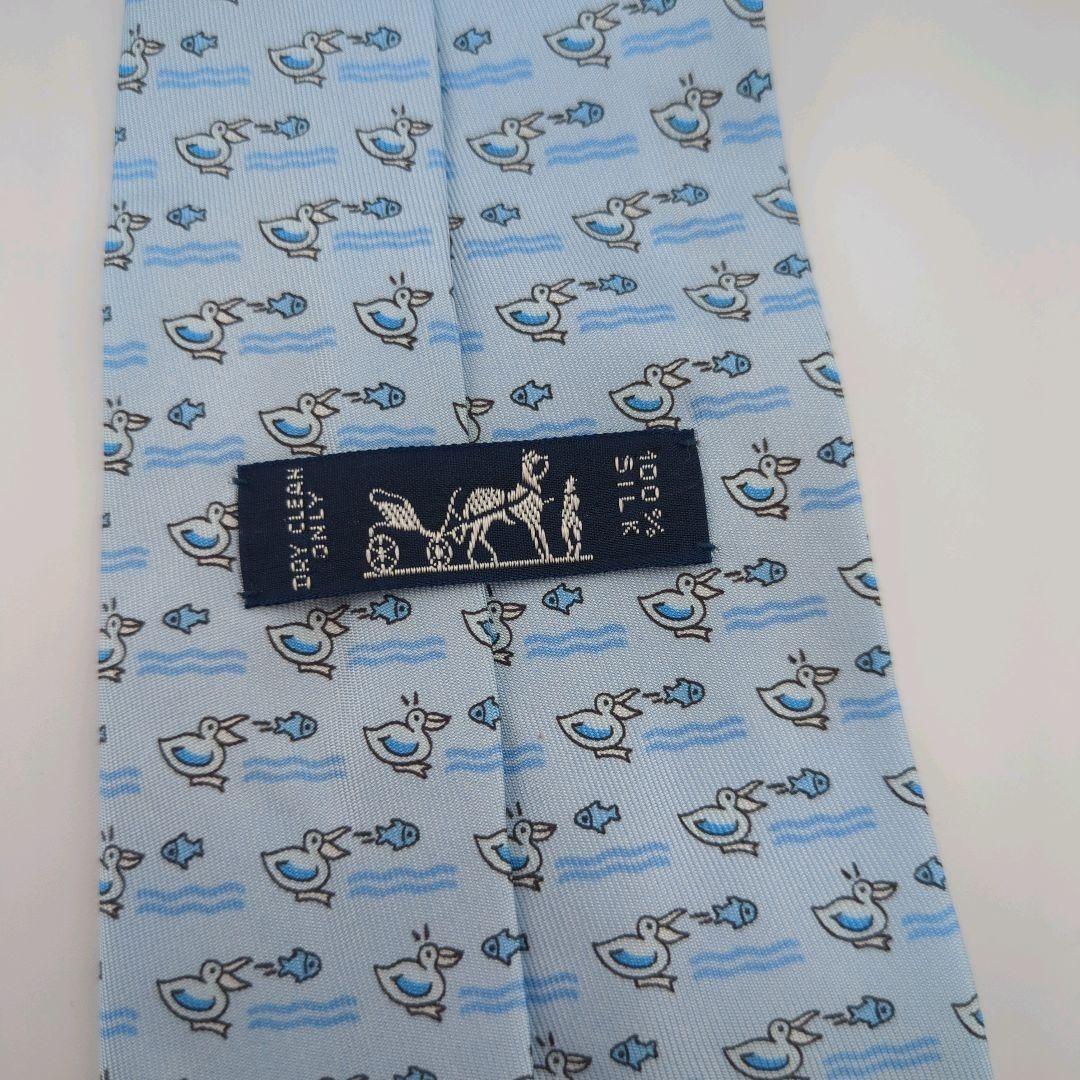 【美品】HERMES エルメス ネクタイ 水色 アヒル柄 シルク100% 動物柄