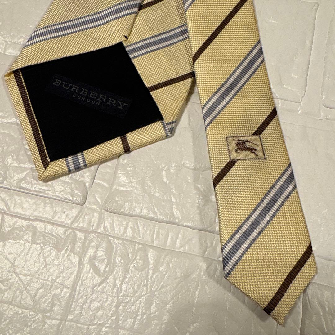 新品！Burberry バーバリー ストライプ柄 イエロー系 ネクタイ