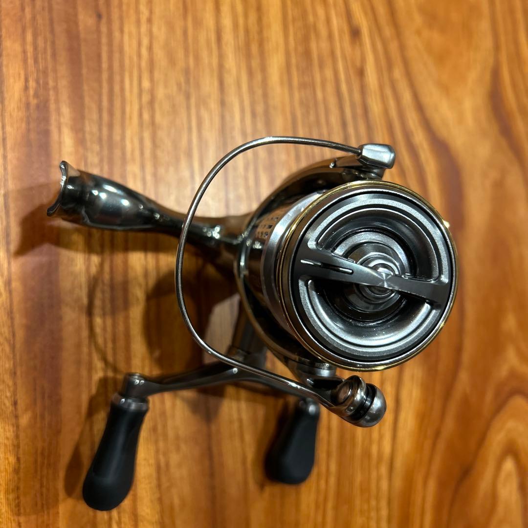 シマノ 18ステラ 3000SHG スピニングリール