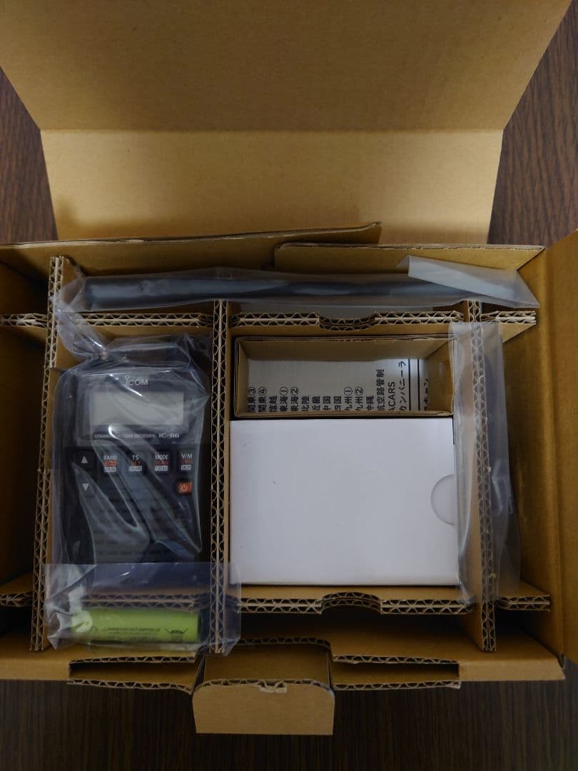 ICOM IC-R6　広帯域ハンディレシーバー　アンテナ付属