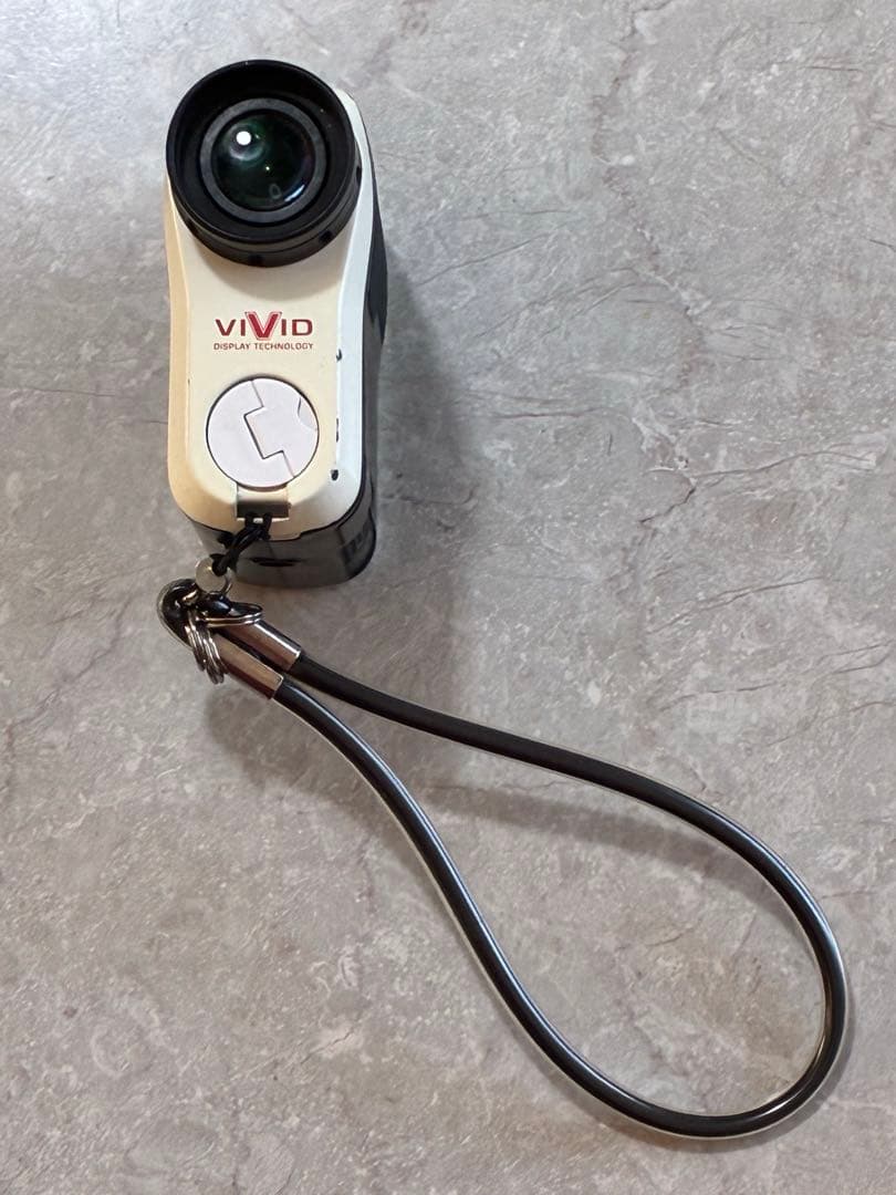 Bushnell ゴルフ用距離計 ケース付き