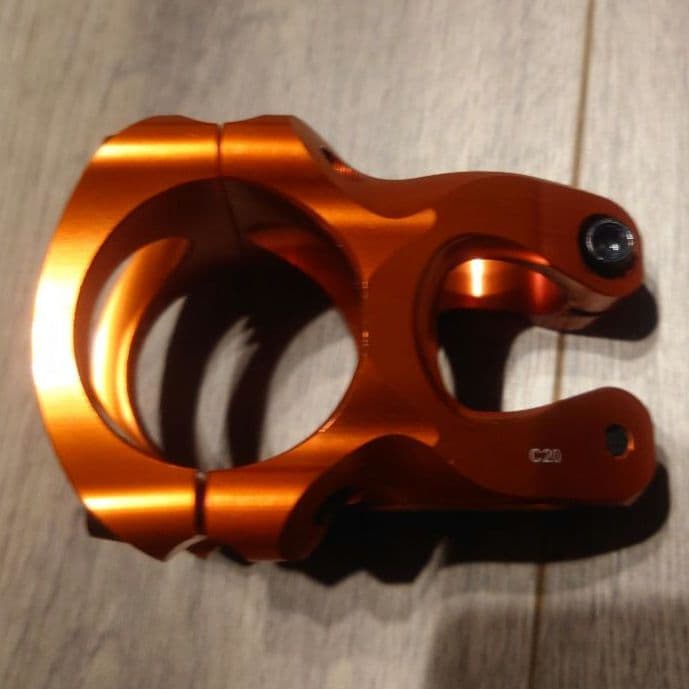 RACE FACE TURBINE-R35 ステム オレンジ