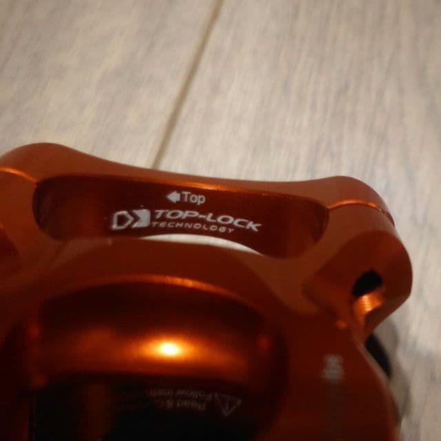 RACE FACE TURBINE-R35 ステム オレンジ