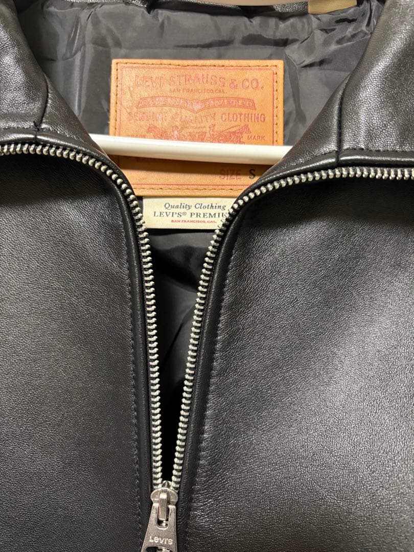 試着のみ リーバイス PREMIUM BLACK レザージャケット levi's
