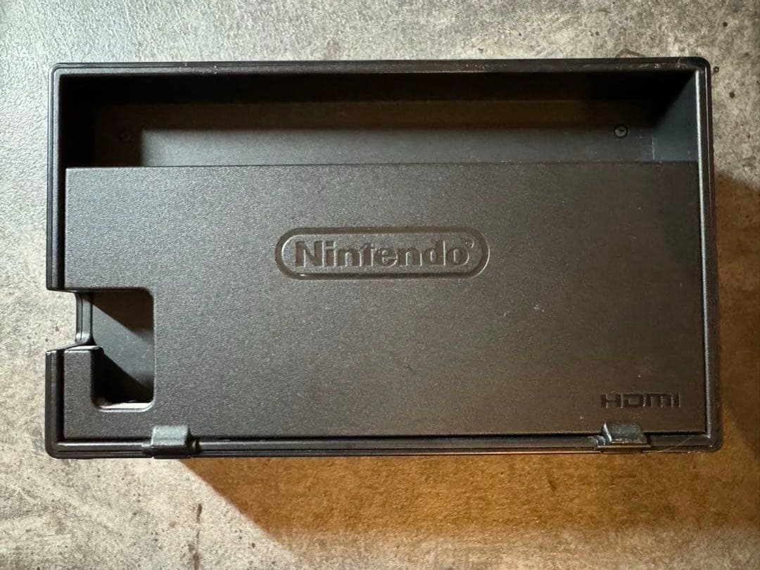Nintendo switch 本体 ネオンブルー ネオンレッド
